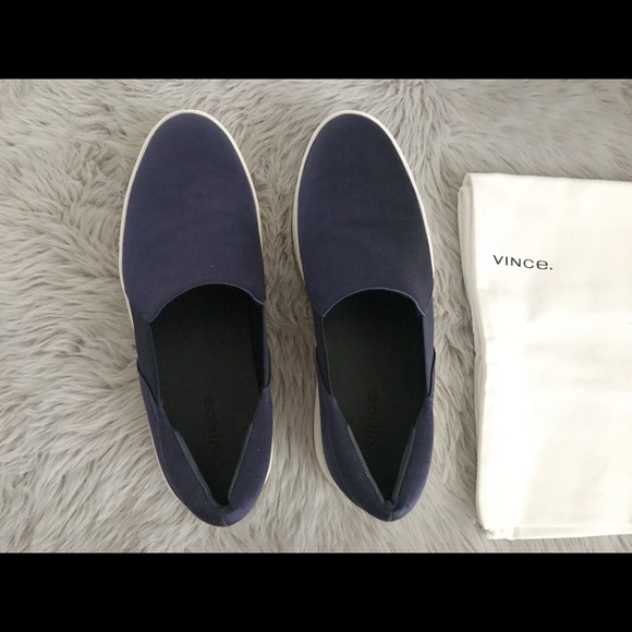 VINCE Warren Low Top Slip On Fashion Sneakers NIB - Picture 4 of 8